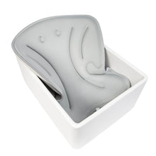 Load image into Gallery viewer, Whimsical Stingray Baby Sink Bather: Perfect Bath Time Companion for Newborns