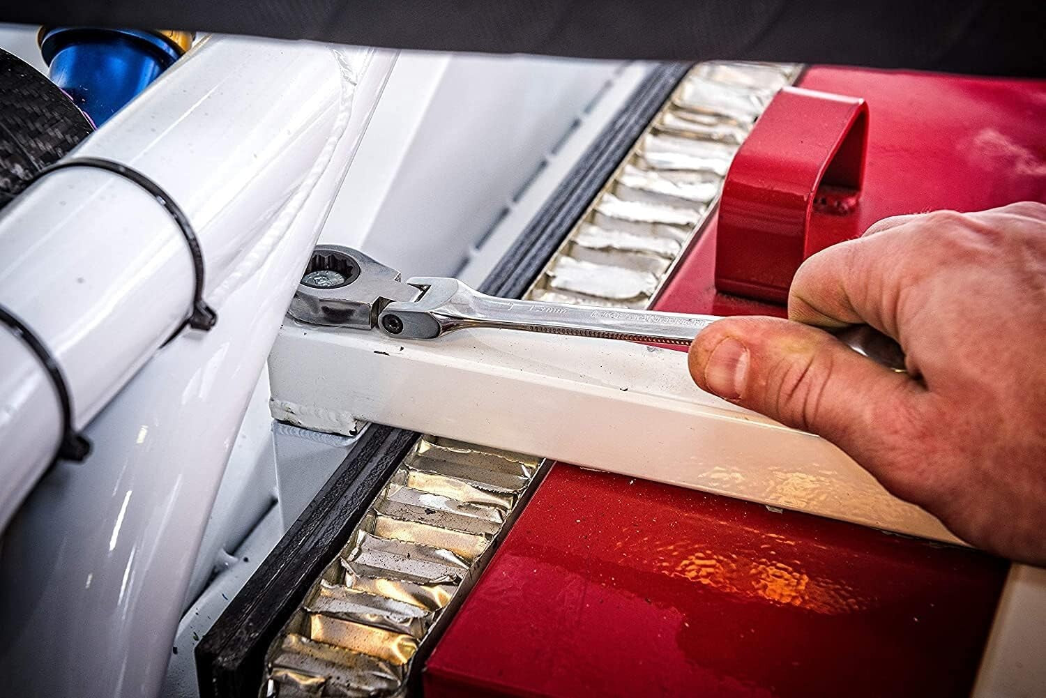 Precision 12-Piece Metric Wrench Set with 72-Tooth Mechanism for Tight Spaces