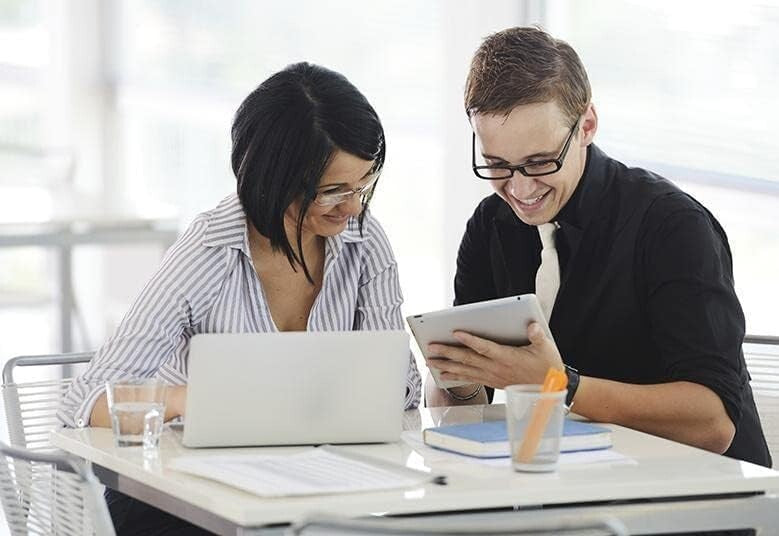 Slim Omnidirectional MIMO Antenna with TS-9 & SMA Connectors for Hotspot Routers