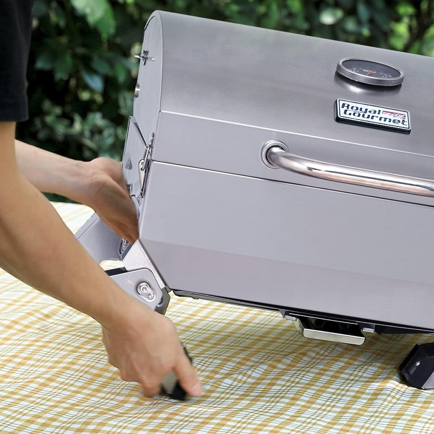 10000 BTU Stainless Steel Portable Grill - Ideal for Camping & Tailgating