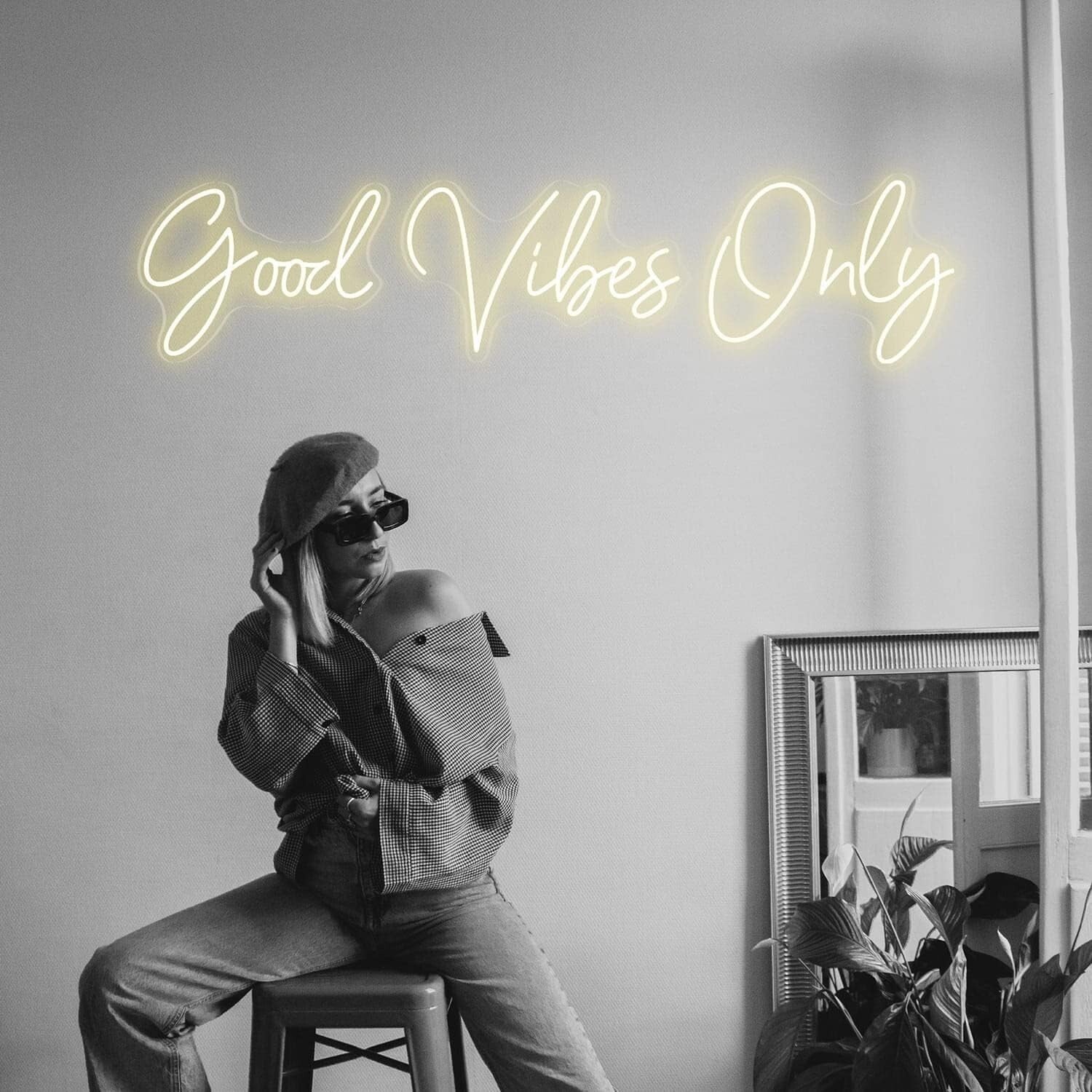 Easy Install 'Good Vibes Only' Neon Sign - 3-Piece LED Light for Unique Ambiance