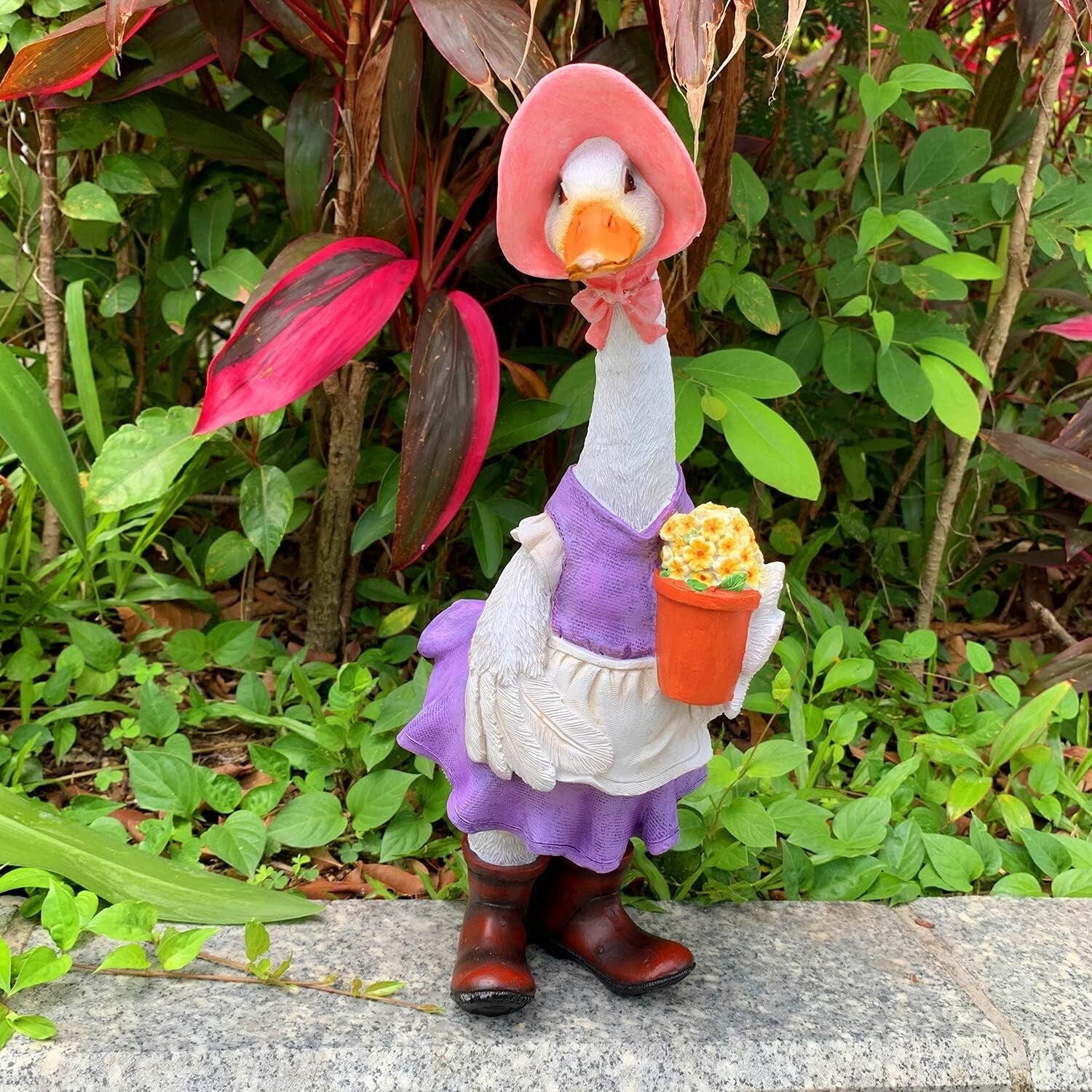 Adorable 14-Inch Resin Duck Figurine - Perfect Garden & Patio Décoration