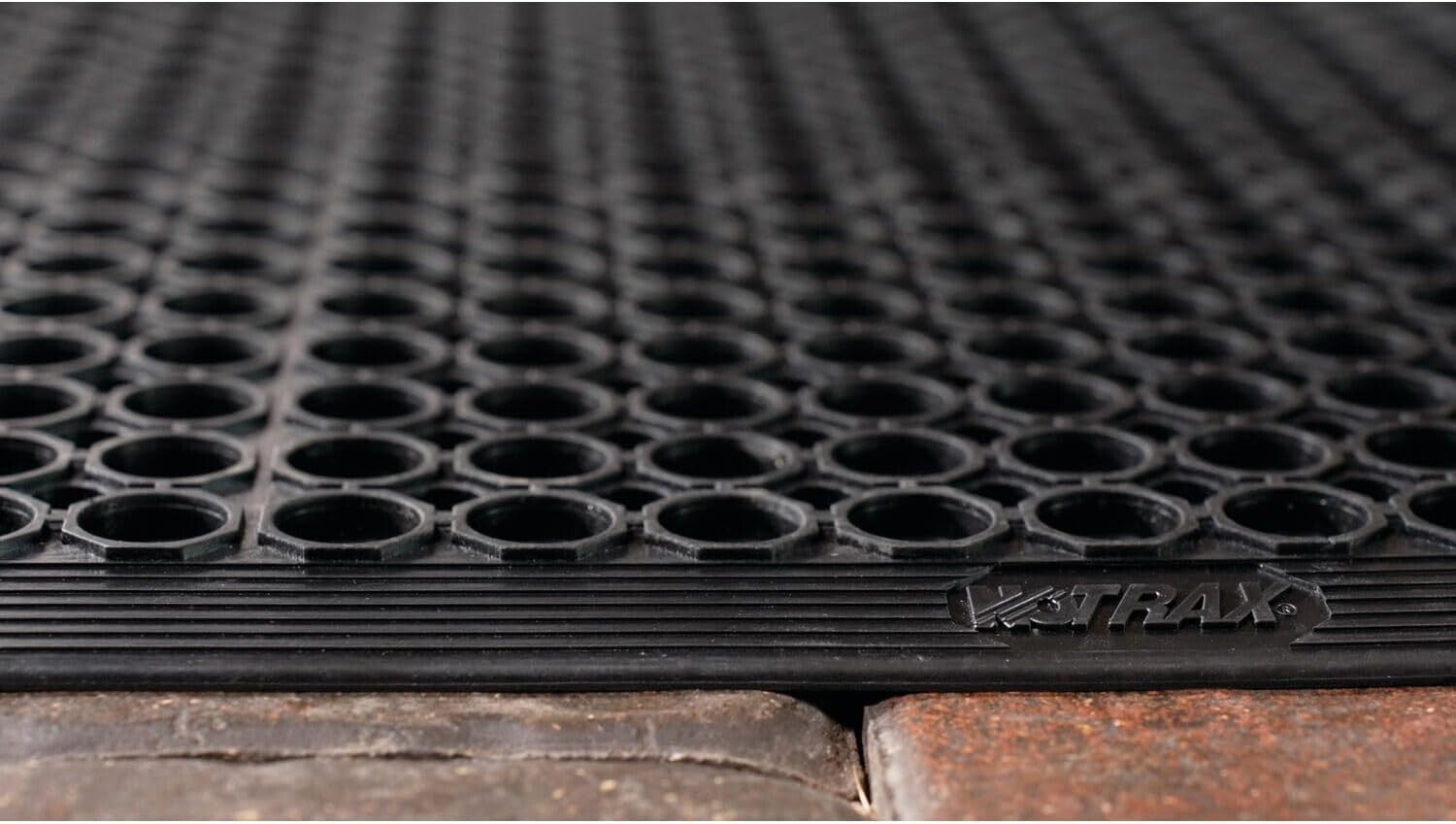 3' x 5' Commercial Kitchen Drainage Mat - Lightweight, Anti-Slip & Beveled Edges