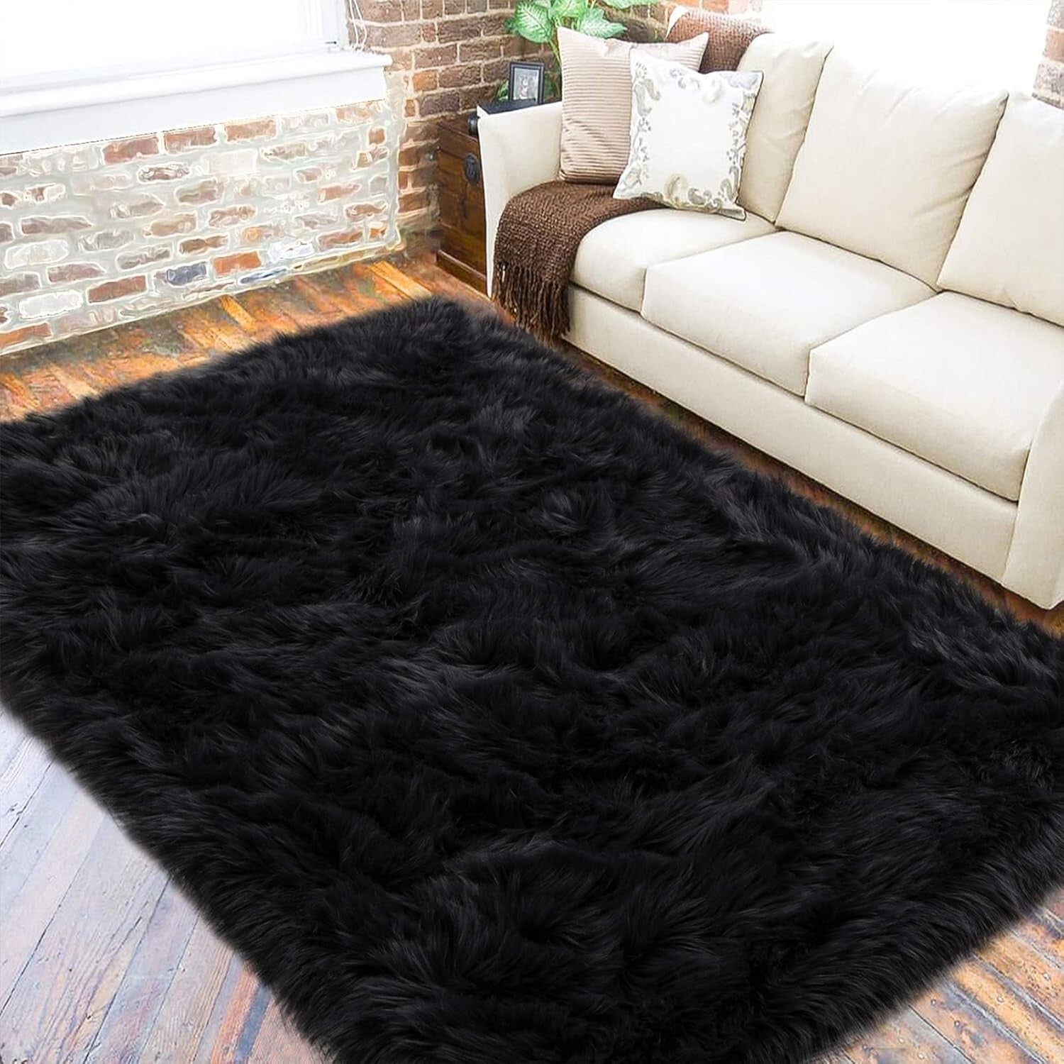 Cozy White Faux Fur Area Rug 3x5 Feet - Machine Washable and Soft for Home Decor