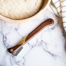 Load image into Gallery viewer, Elegant Walnut Bread Lame with Alloy Steel Blade &amp; Precision Cut Razors