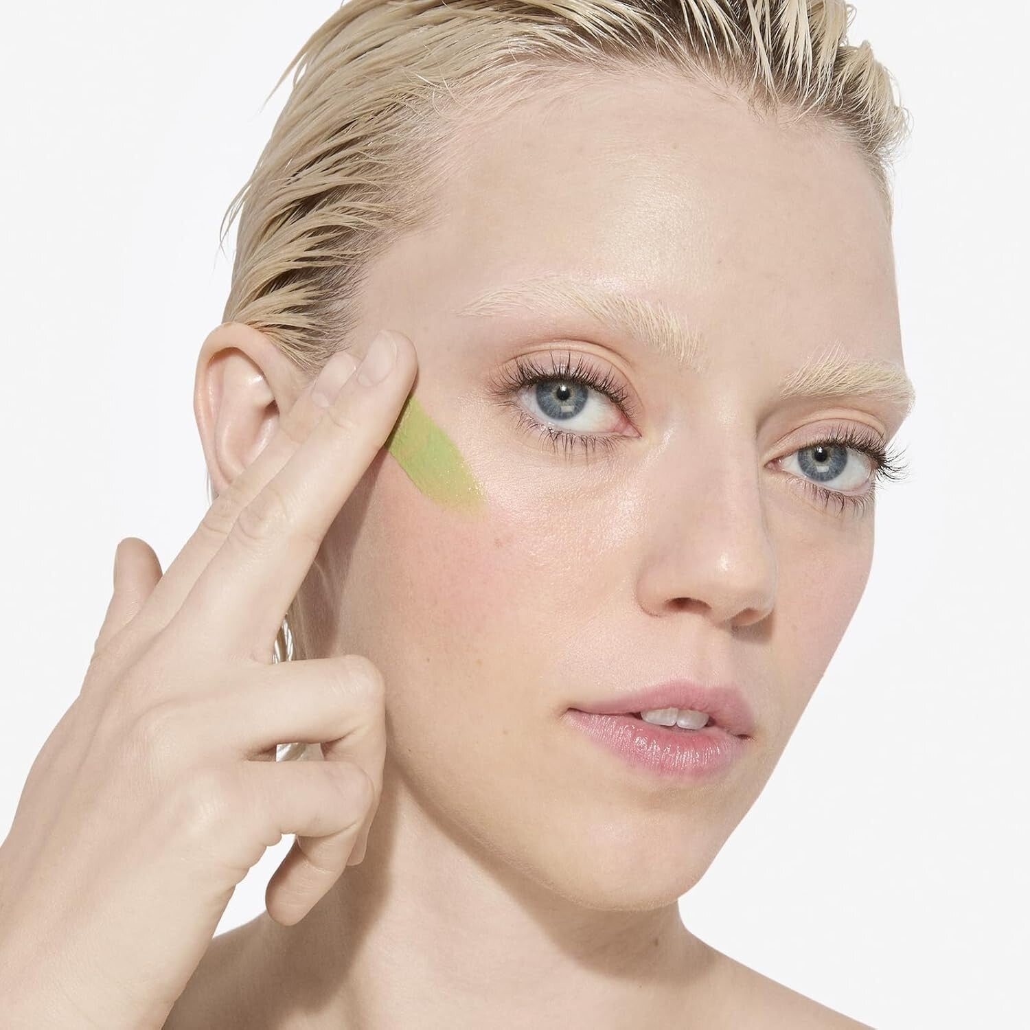 Vegan Anti-Redness Makeup Primer - Green-Toned Soothing Gel for Flawless Skin