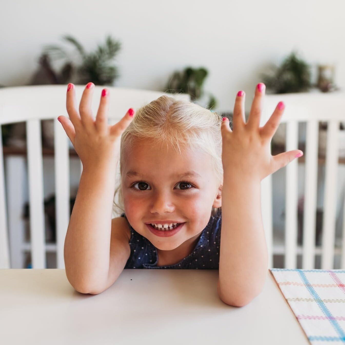 Children's Nail Polish Set: Non-Toxic, Water-Based, Safe & Fun - 6 Colors