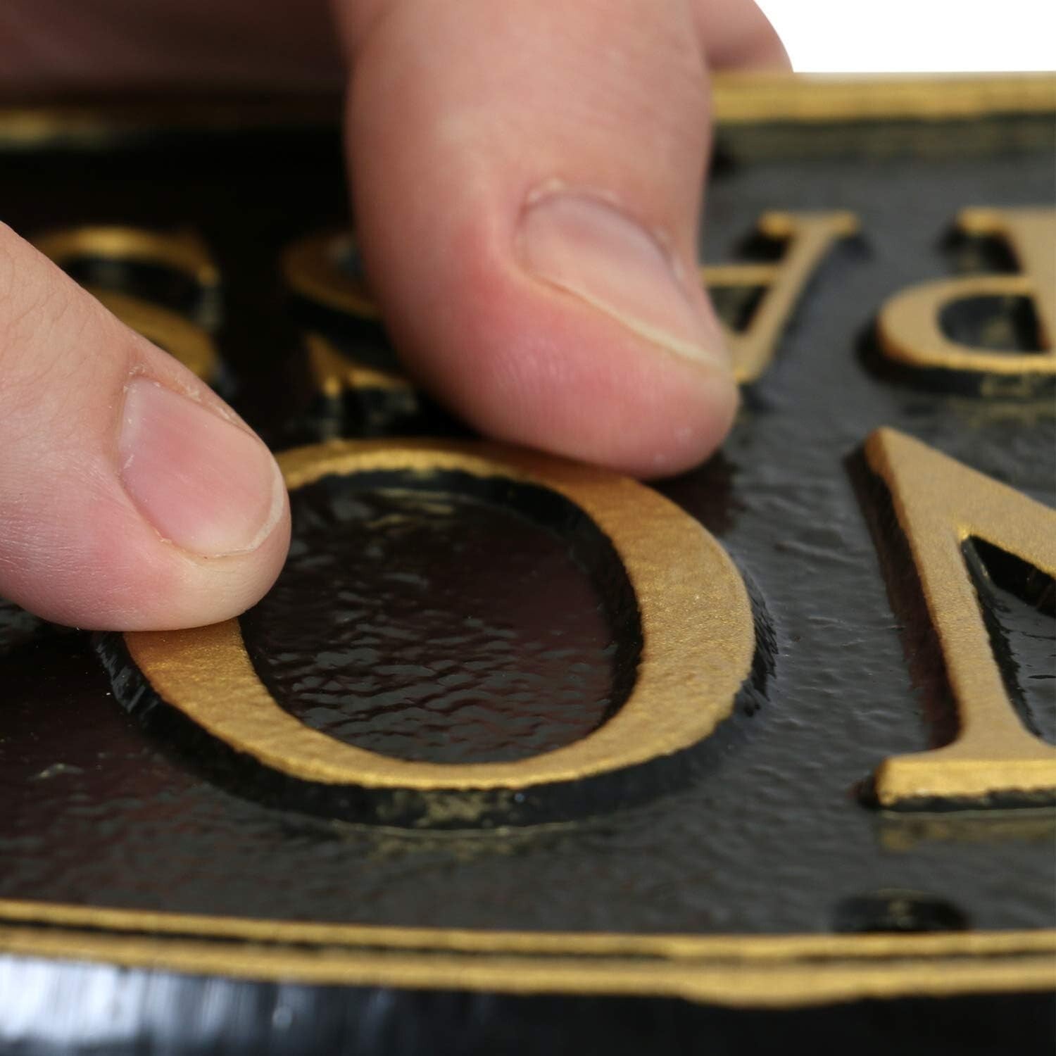 Durable 18" Tall 'Beware of Dog' Plaque - Elegant Yard Sign with Rustproof Stake