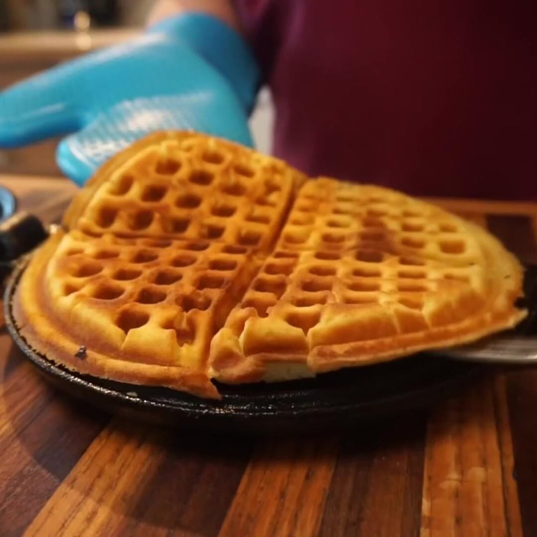 Classic Non-Electric Cast Iron Waffle Iron - 7 Inch for Stovetop & Grill