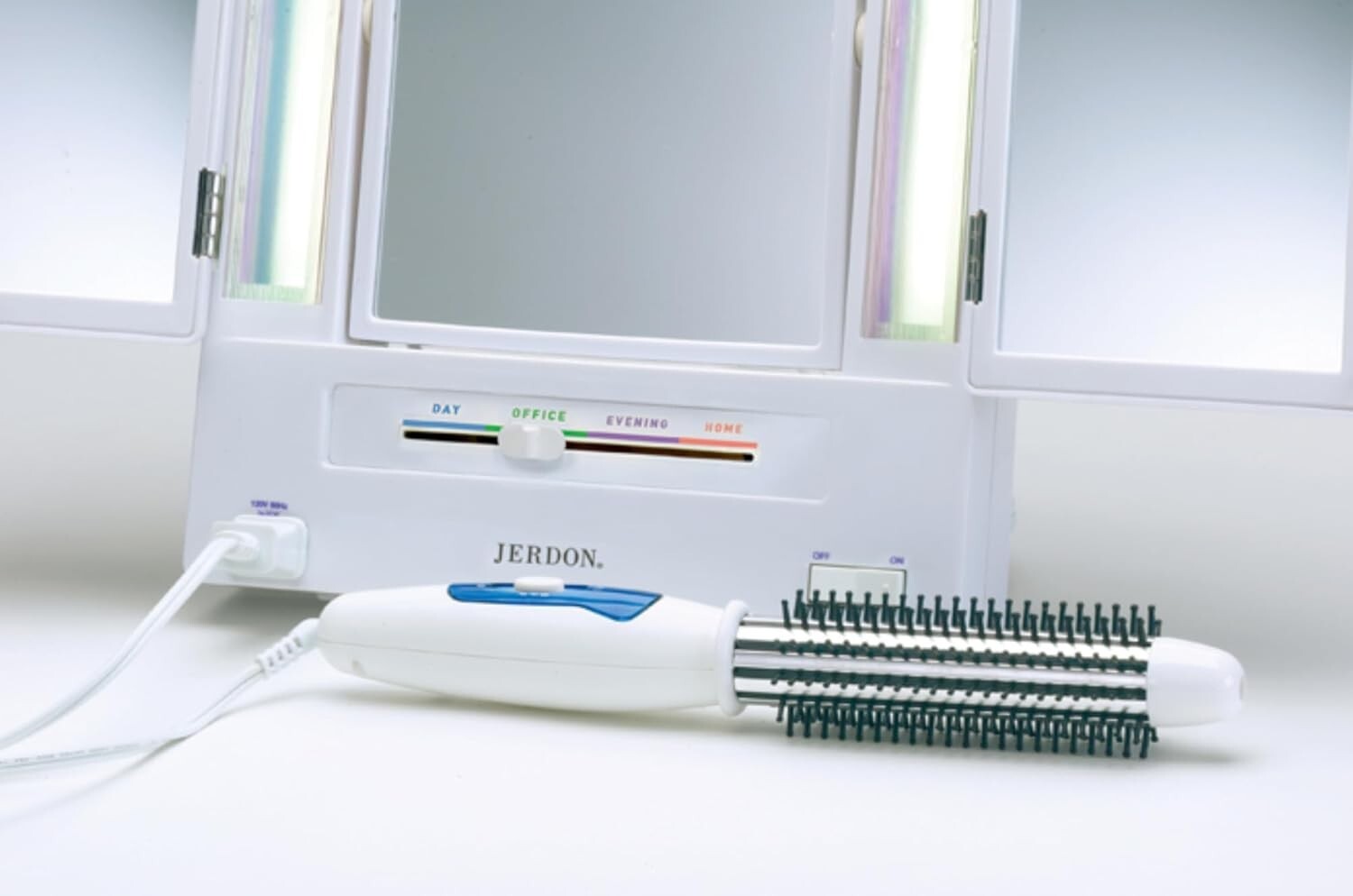 Tri-Fold Makeup Mirror with Lights - 5X & 1X Magnification for Elegant Grooming