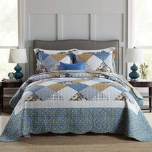 Load image into Gallery viewer, Elegant King Quilt Set - Reversible Floral Patchwork for Stylish Farmhouse Decor