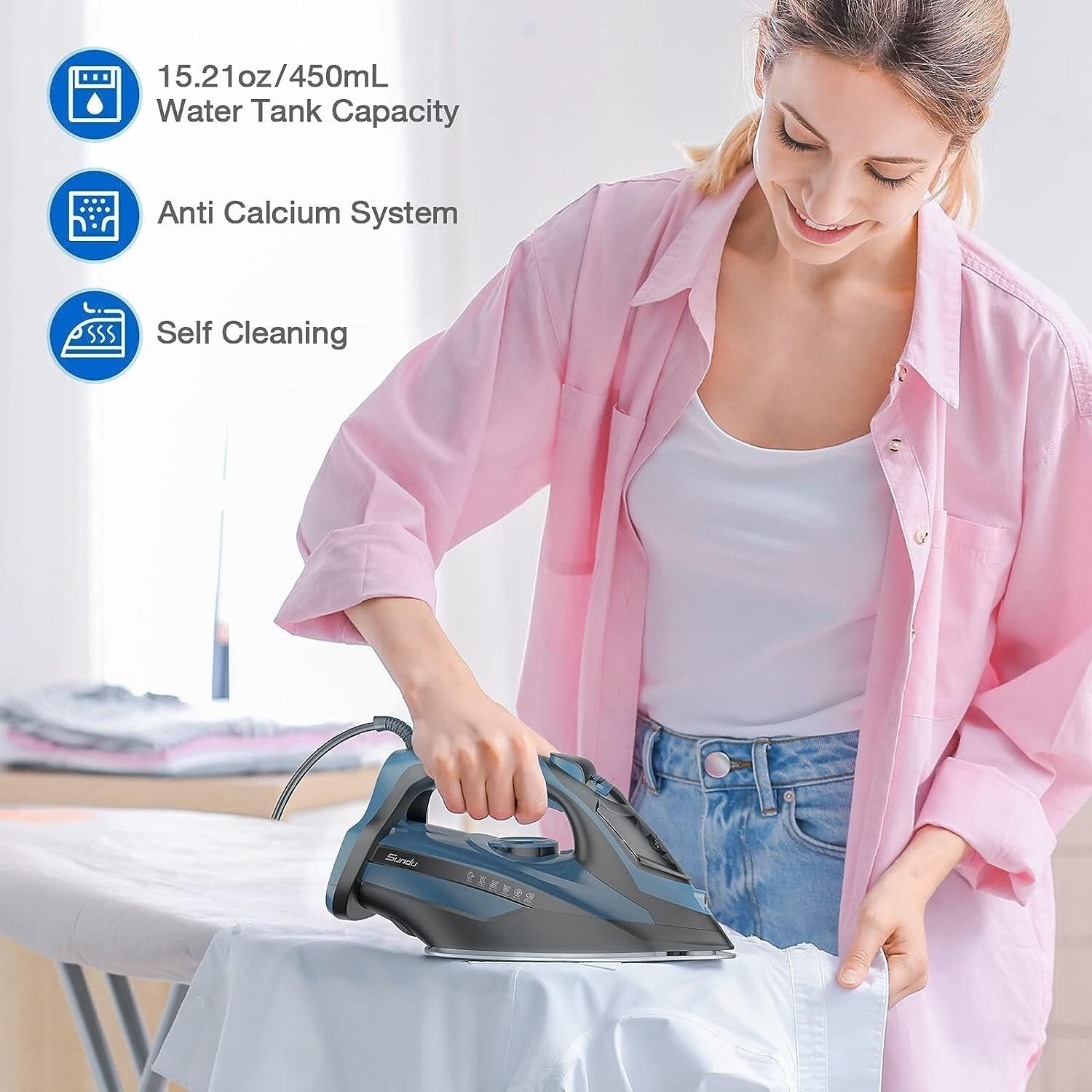 Efficient 1700W Steam Iron with Adjustable Settings & Durable Ceramic Soleplate