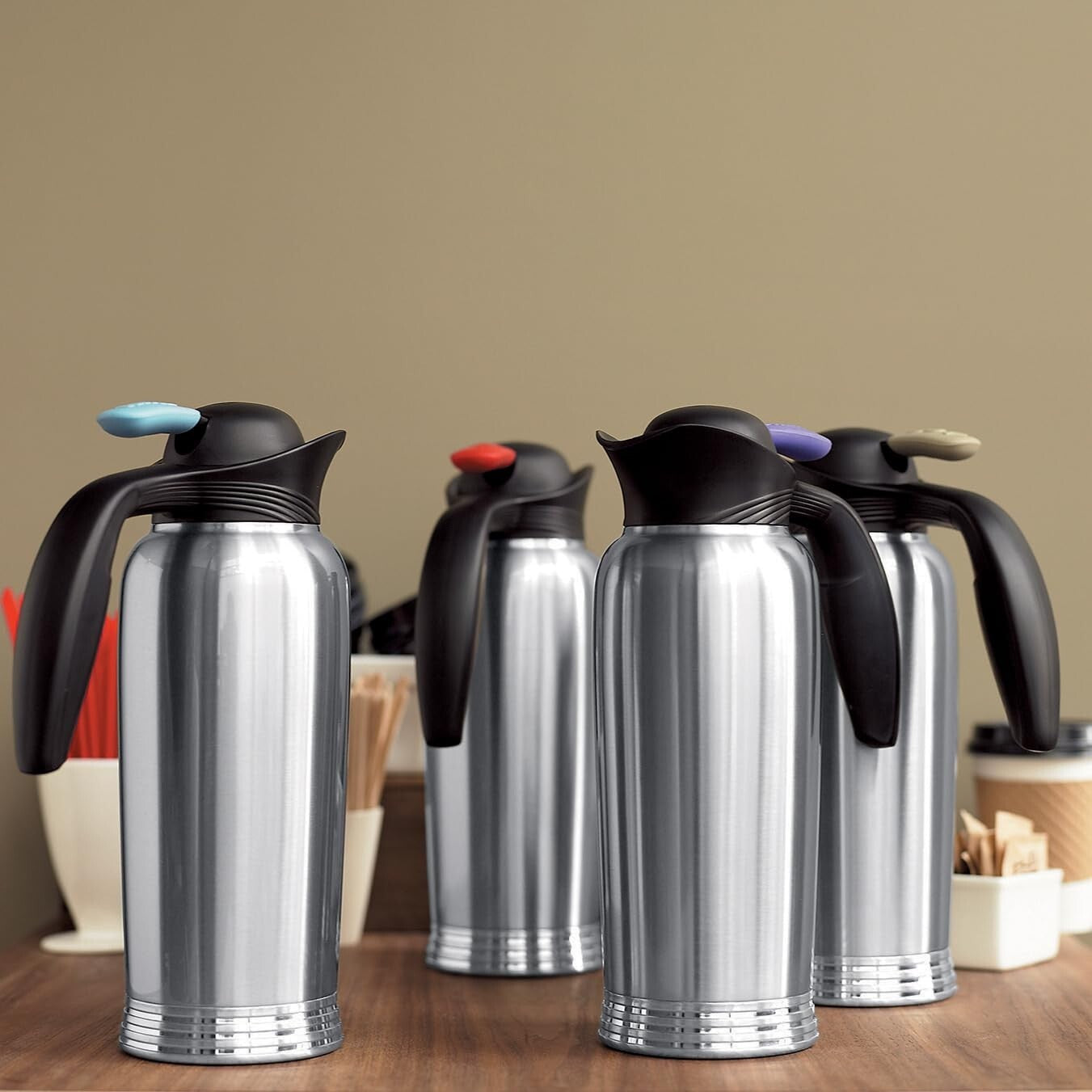 Elegant 1L Insulated Stainless Steel Creamer with ID Socks - Precision Pouring