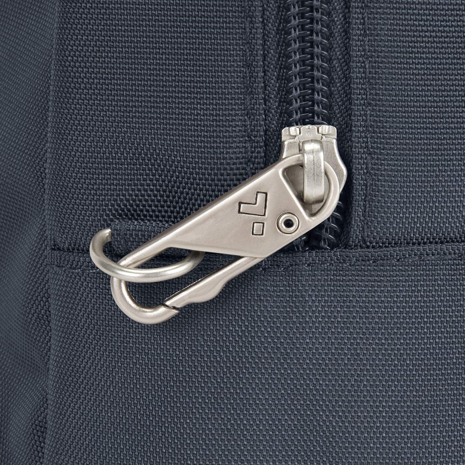 Stylish Anti-Theft Sling Pack with Slash-Resistant Features and Adjustable Strap