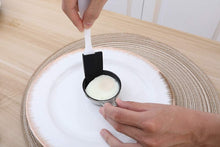 Load image into Gallery viewer, High-Quality Stainless Steel Egg Poacher Pan - 6 Cups &amp; Dishwasher Safe Design