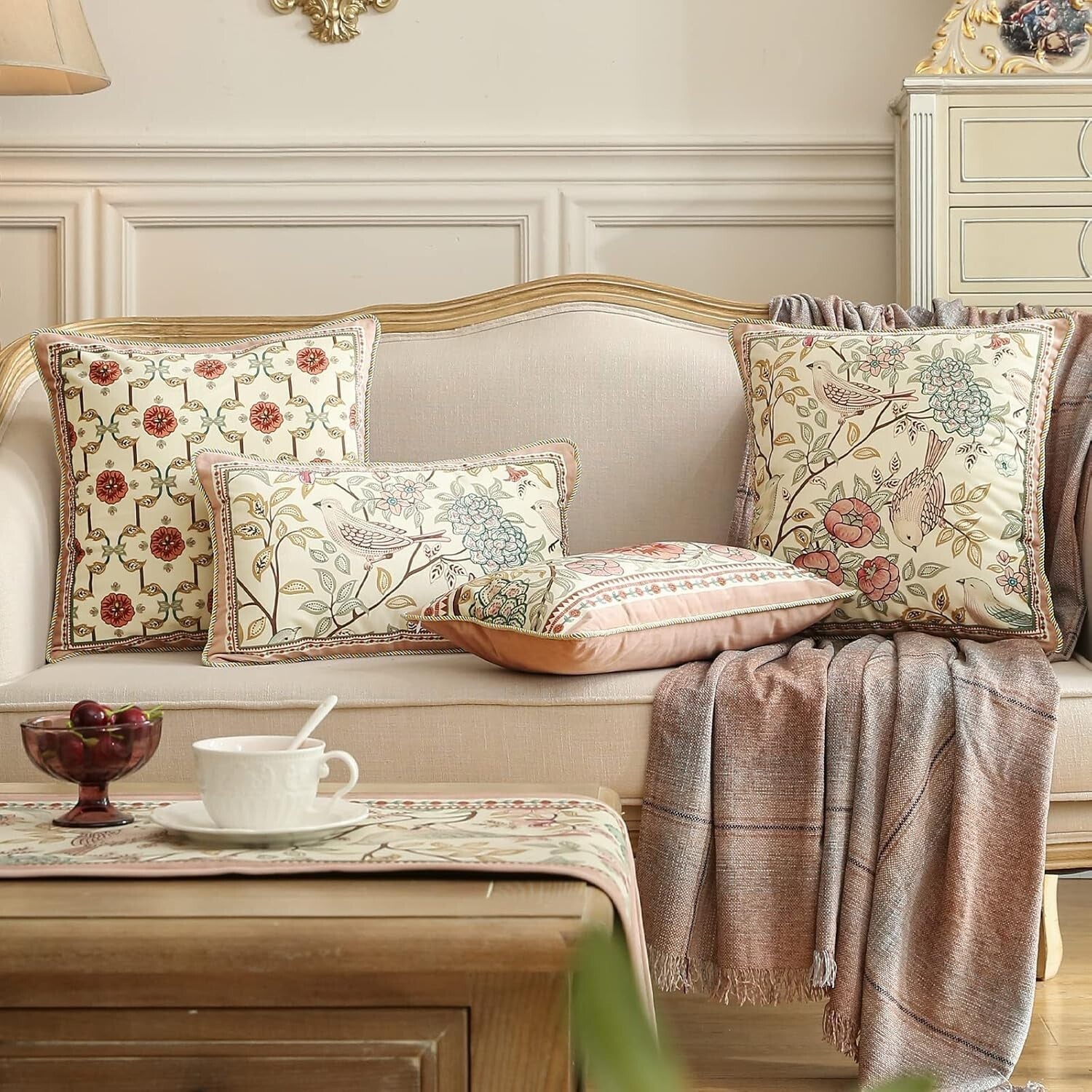 Elegant 4-Piece Machine Washable Velvet Pillow Covers - Bird & Floral Themes