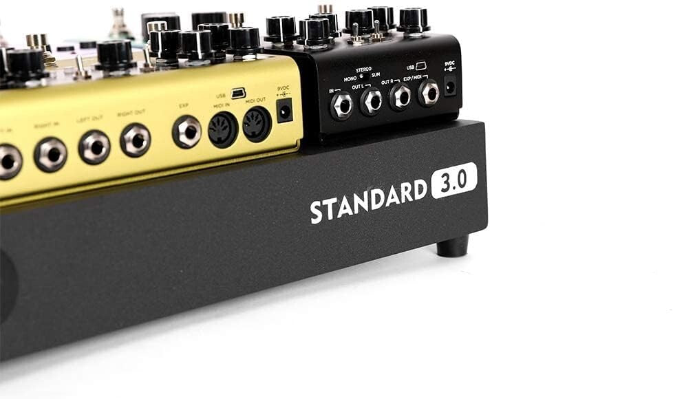 Aluminum Guitar Pedal Board 27.5''x12.5'' for Musicians - Ergonomic and Portable