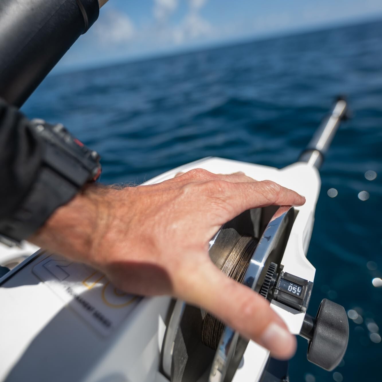 Stainless Steel Electric Downrigger with 24-53" Adjustable Boom for All Fishing