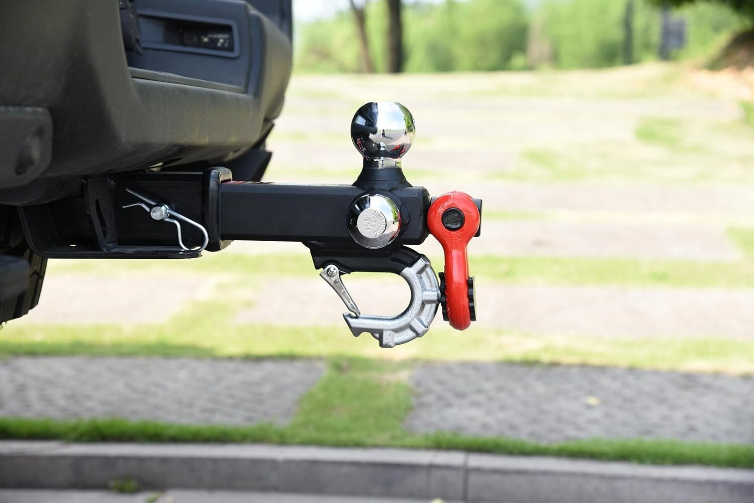 Rotatable Tow Shackle Tri-Ball Hitch - Heavy-Duty with 2" Receiver Compatibility