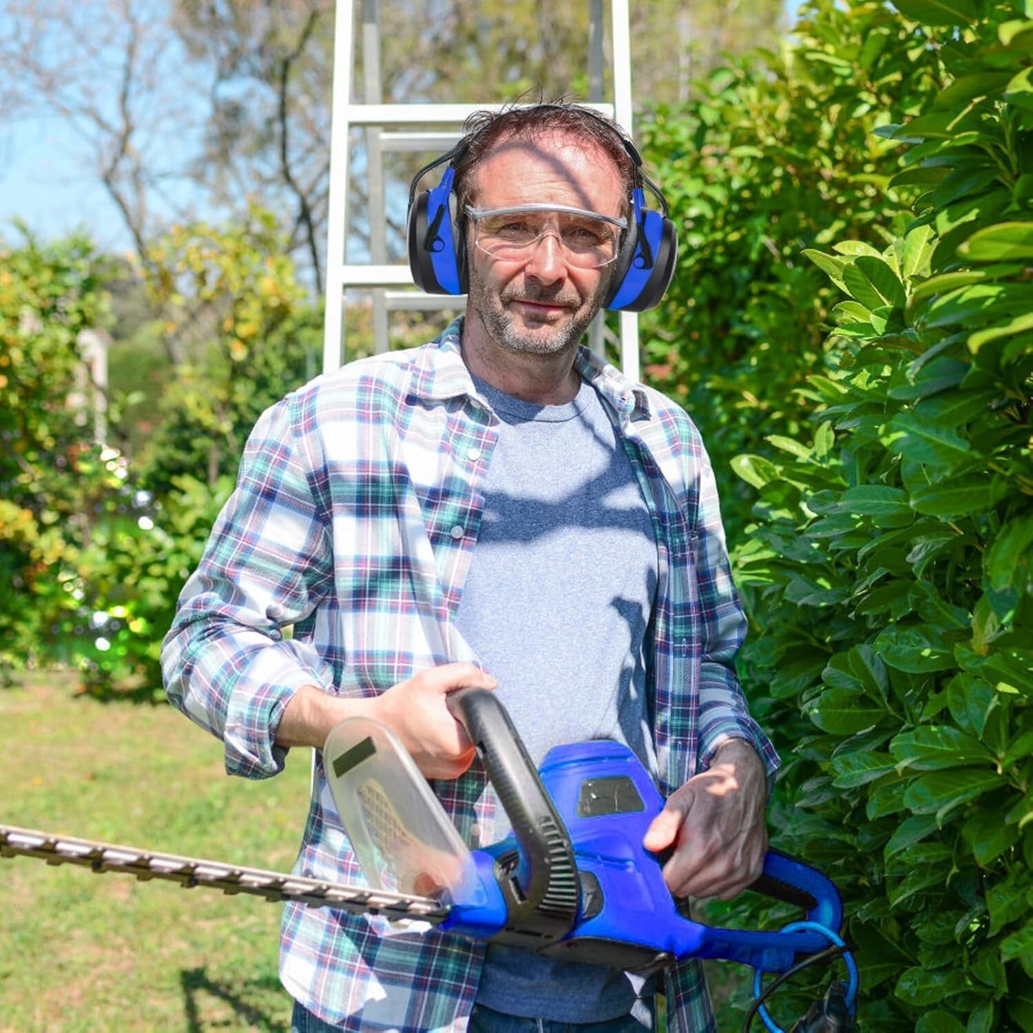 Advanced Bluetooth Earmuffs with FM Radio & Long-lasting Rechargeable Battery