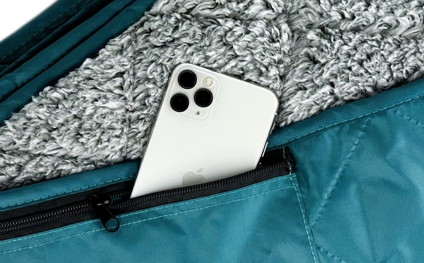 Luxury Teal Quilted Fleece Blanket - Waterproof & Essential for Outdoor Events