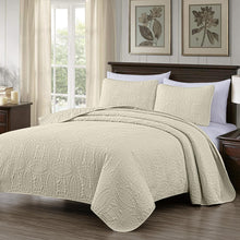 Load image into Gallery viewer, Elegant 3-Piece Ivory King Coverlet with Medallion Pattern - Year-Round Comfort