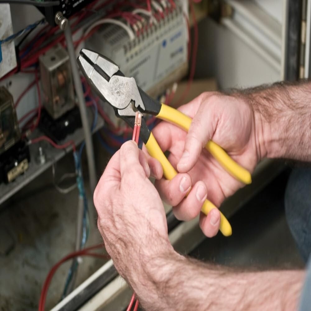 Durable 9-Inch Lineman's Crimping Pliers with Enhanced Grip - Made in the USA