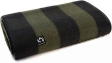 Load image into Gallery viewer, Large Green Buffalo Plaid Wool Blanket - Warm and Washable for All Seasons