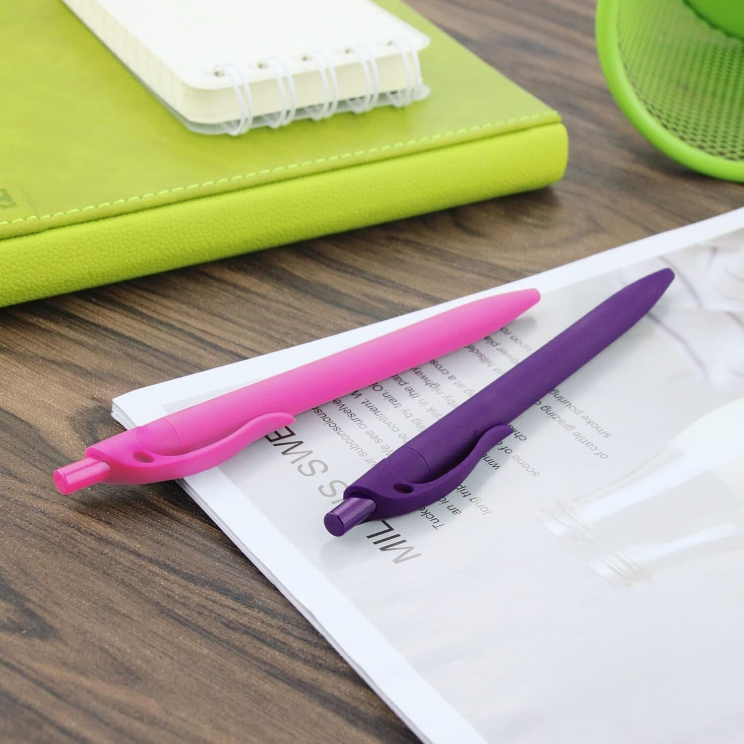 Bulk 200 Retractable Purple Barrel Pens - Medium Point, Smooth Writing Solutions