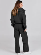 Load image into Gallery viewer, Fall Fashion Classic: Women's Half Zip Oversized Sweatshirt &amp; Sweatpants Set
