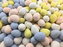 Load image into Gallery viewer, Fresh 5lbs Milk Chocolate Mini Eggs - Perfect Seasonal Treat for Any Occasion