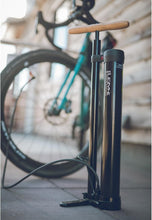 Load image into Gallery viewer, 220 PSI High Volume Tubeless Bicycle Floor Pump with Digital Gauge - Gloss Black
