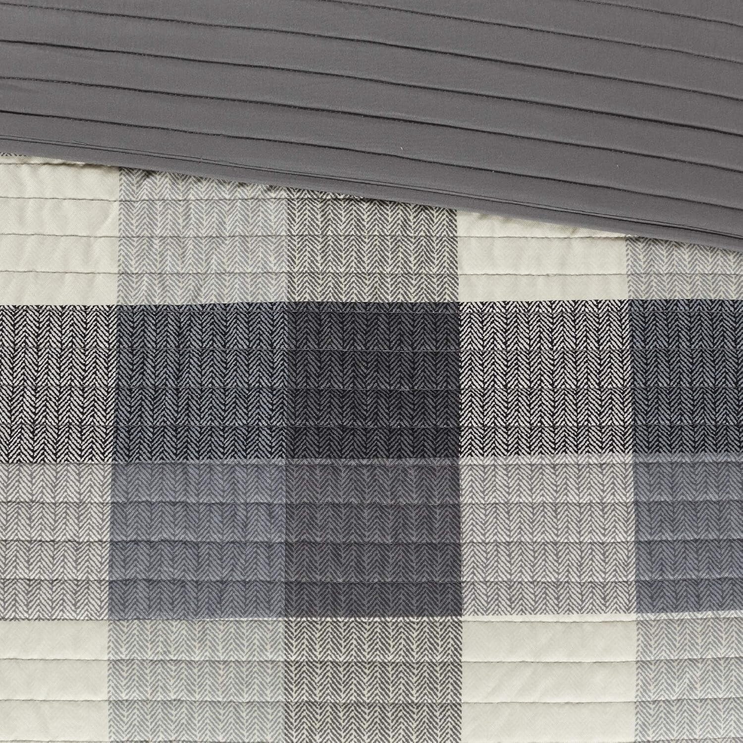 Cozy Buffalo Plaid Reversible Quilt Set with Decor Pillows - Full/Queen 6-Piece