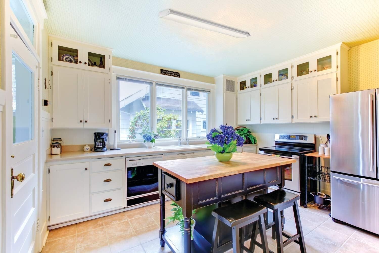 Versatile 48-Inch LED Ceiling Light - Cool White Flush Mount for Modern Spaces