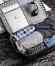 Load image into Gallery viewer, Lightweight 28" Spinner Luggage with TSA Locks, Perfect Expandable Travel Gear
