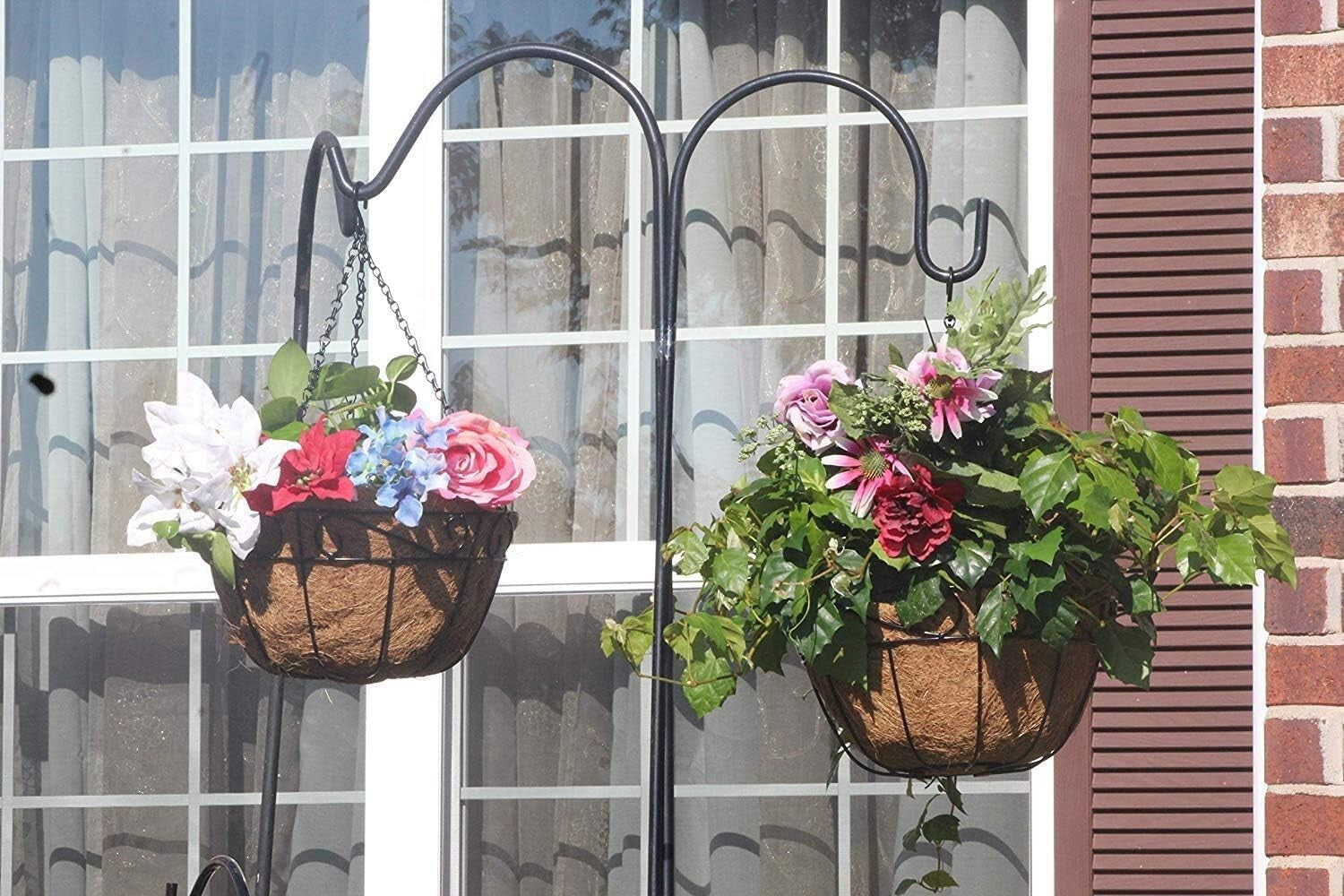 Rust-Resistant Metal Planter Baskets - Versatile Hanging Garden Decor, Pack of 4