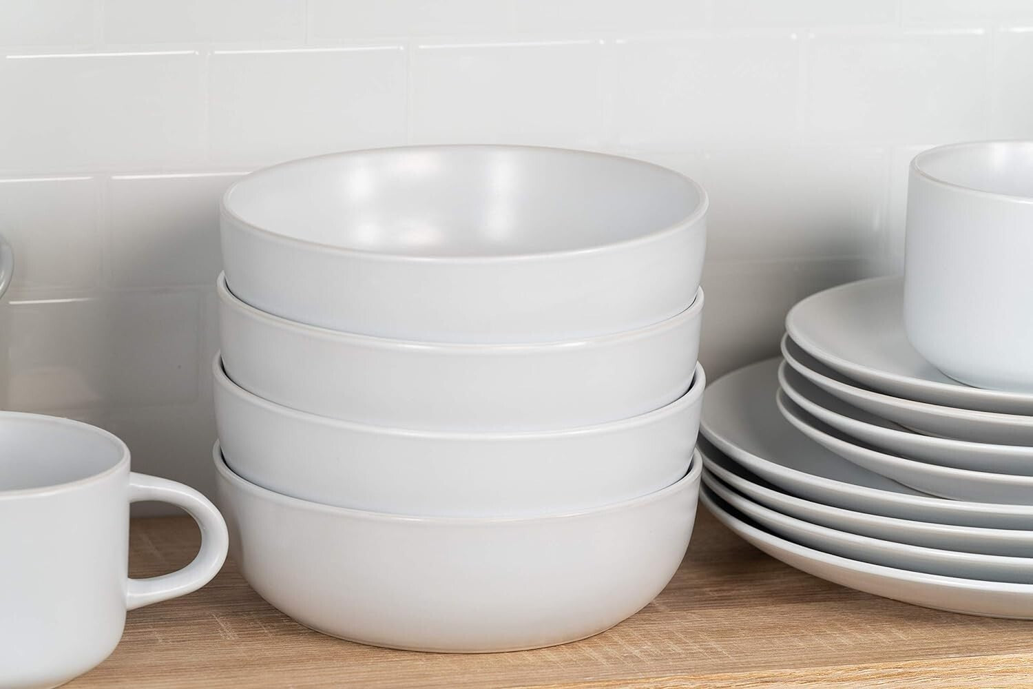 Elegant Matte Stoneware Dinnerware Pack of 16 - Microwave & Dishwasher Safe