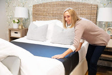 Load image into Gallery viewer, Clint Ober Certified Grounding Sleep Mat with Zipper &amp; Water-Resistant Features