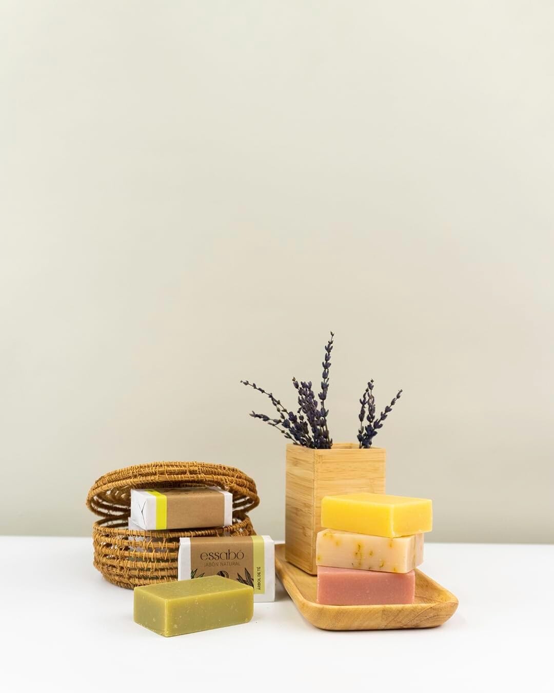 Organic Cotton Curved Panty Liners - 30 Count, Pack of 16 for Sensitive Skin