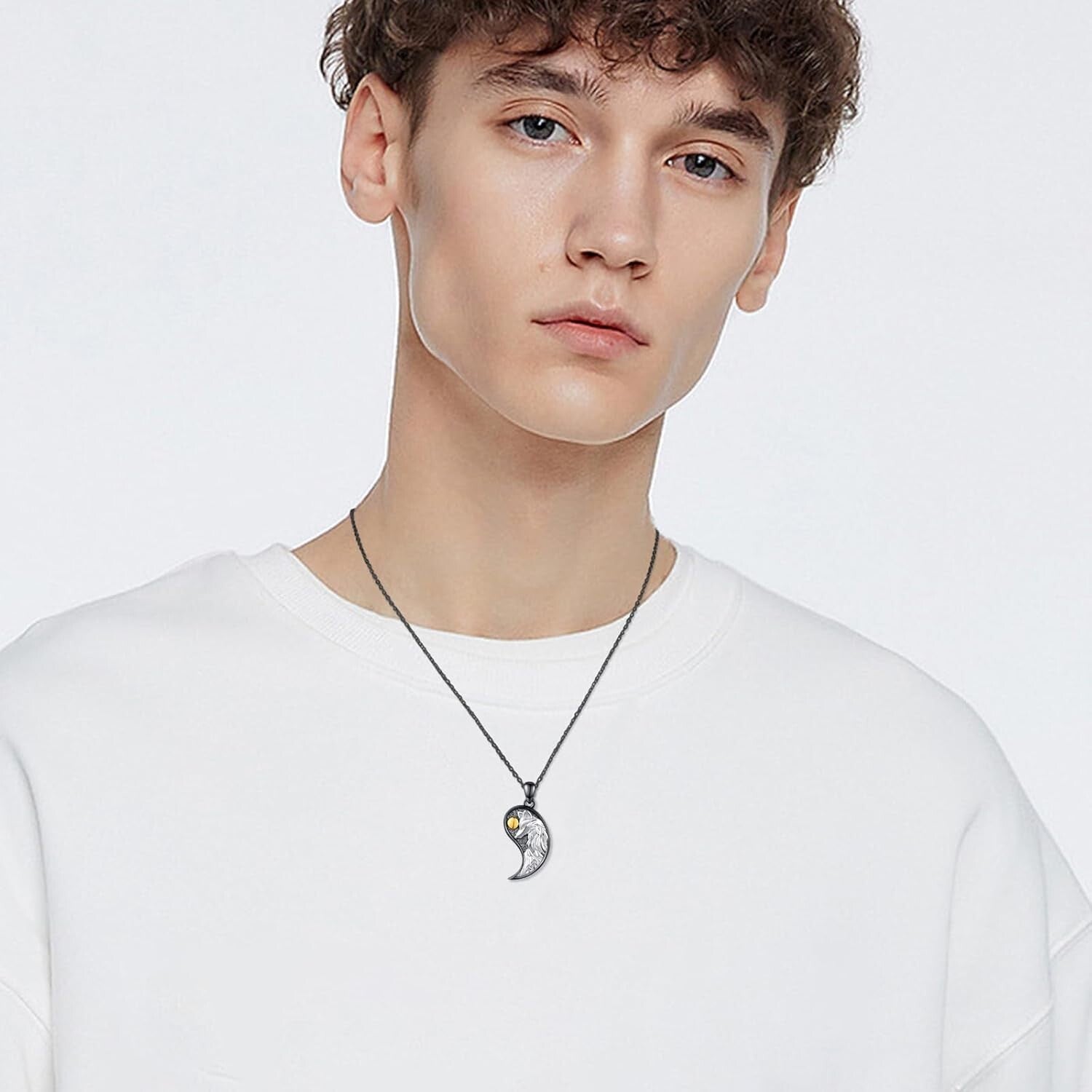 Yin Yang Wolf Pendant Necklace Set for Friends & Couples - Adjustable Chain