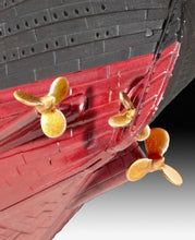 Load image into Gallery viewer, Titanic 1:700 Scale Model Kit - Traditional Design with Textured Hull Features