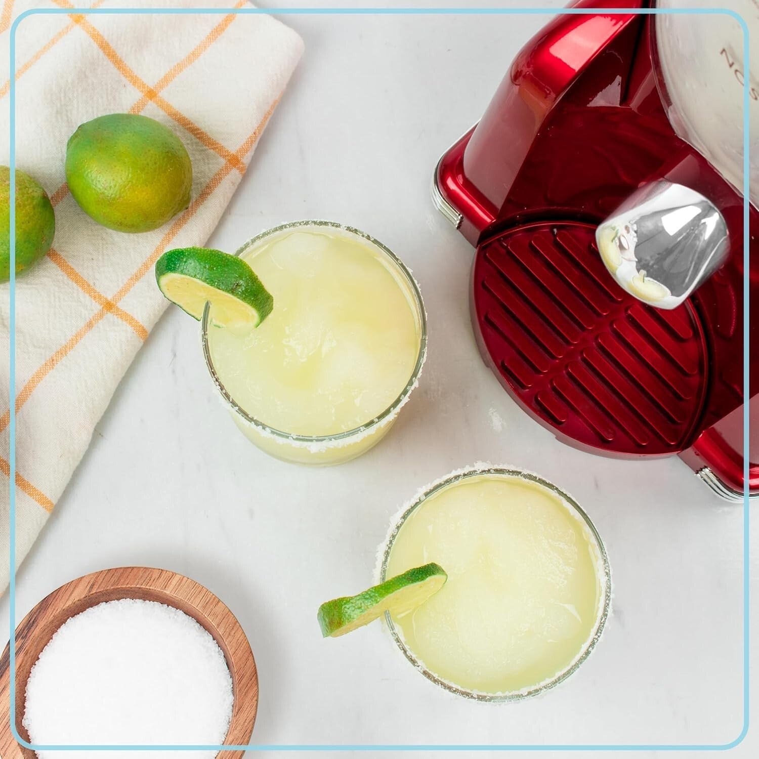 32-Ounce Retro Slushy Maker with Detachable Cup Rest for Effortless Entertaining