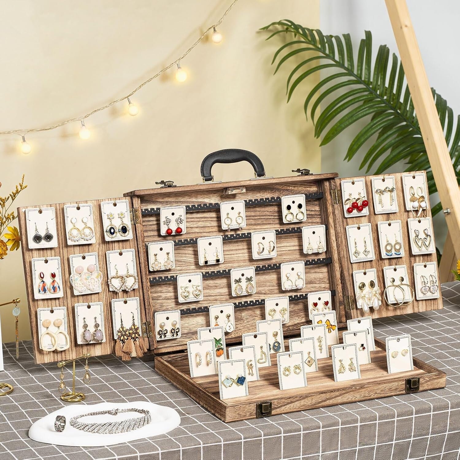 Portable Wood Jewelry Case - Elegant Display for Bracelets, Earrings, Necklaces