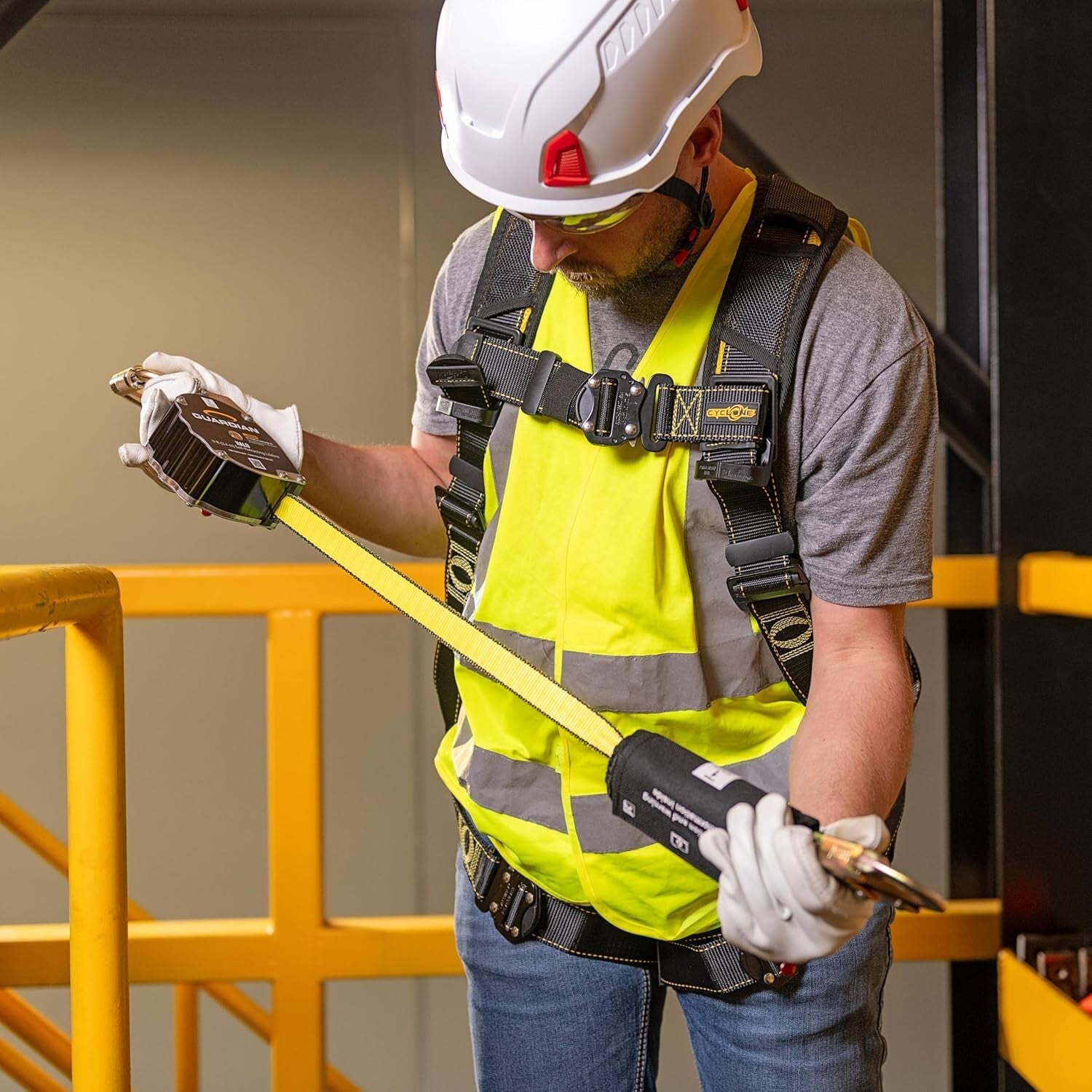 Guardian Halo SRL: 11 ft Self-Retracting Lifeline with Carabiner - ANSI Compl...