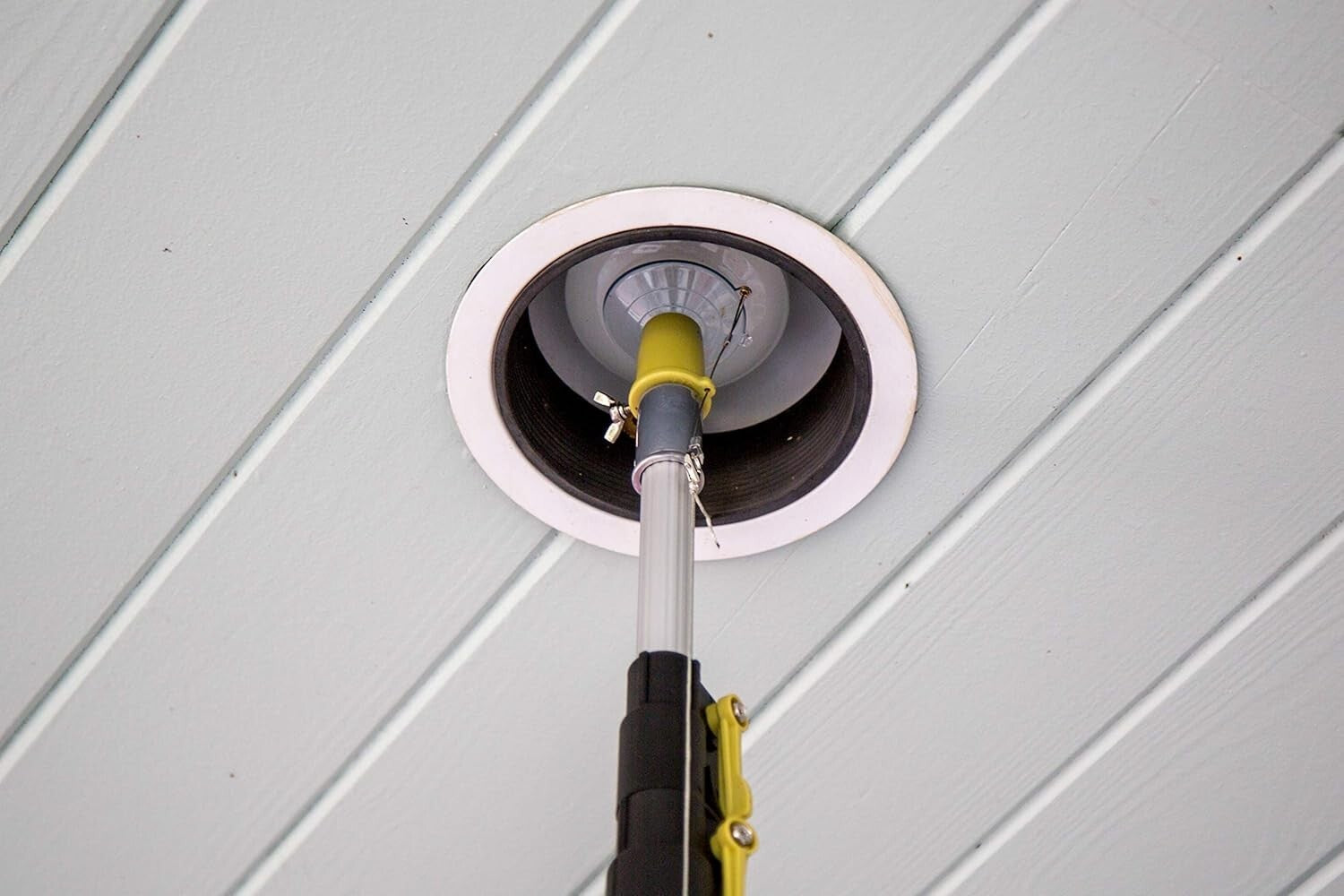 DOCA Telescoping Bulb Changer Kit for High Ceilings - Suction Cup + Cage Head