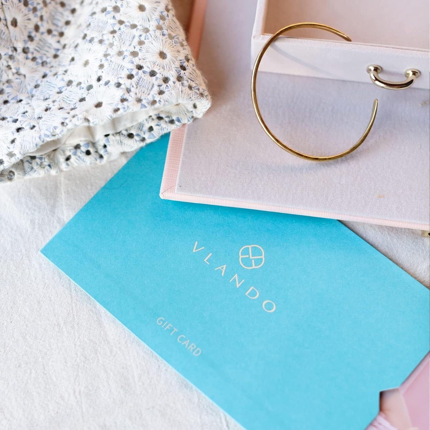 Gorgeous Velvet Lined Jewelry Holder with Mirror - Perfect Gift for Women