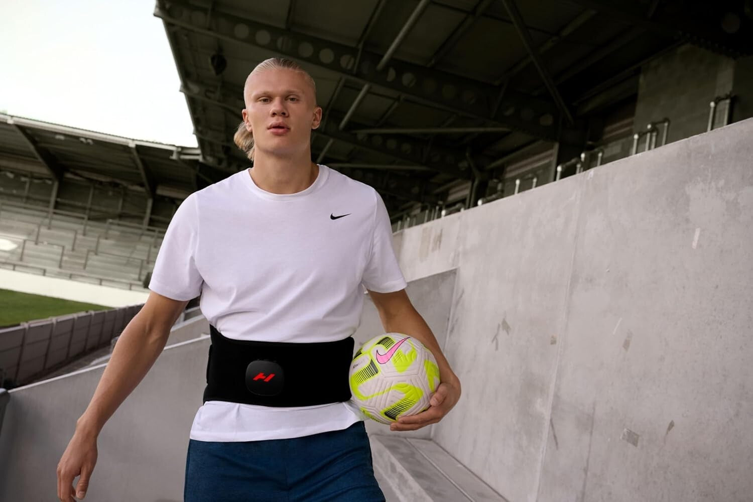 Soothe Soreness with Venom 2 Back Wrap - Bluetooth Heat & Vibration Control