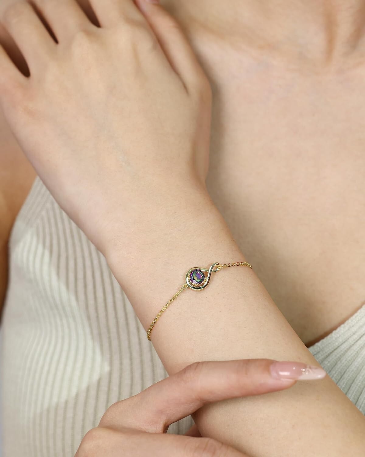 Adjustable 925 Silver Infinity Bracelet with Alexandrite - Perfect Gift for Her