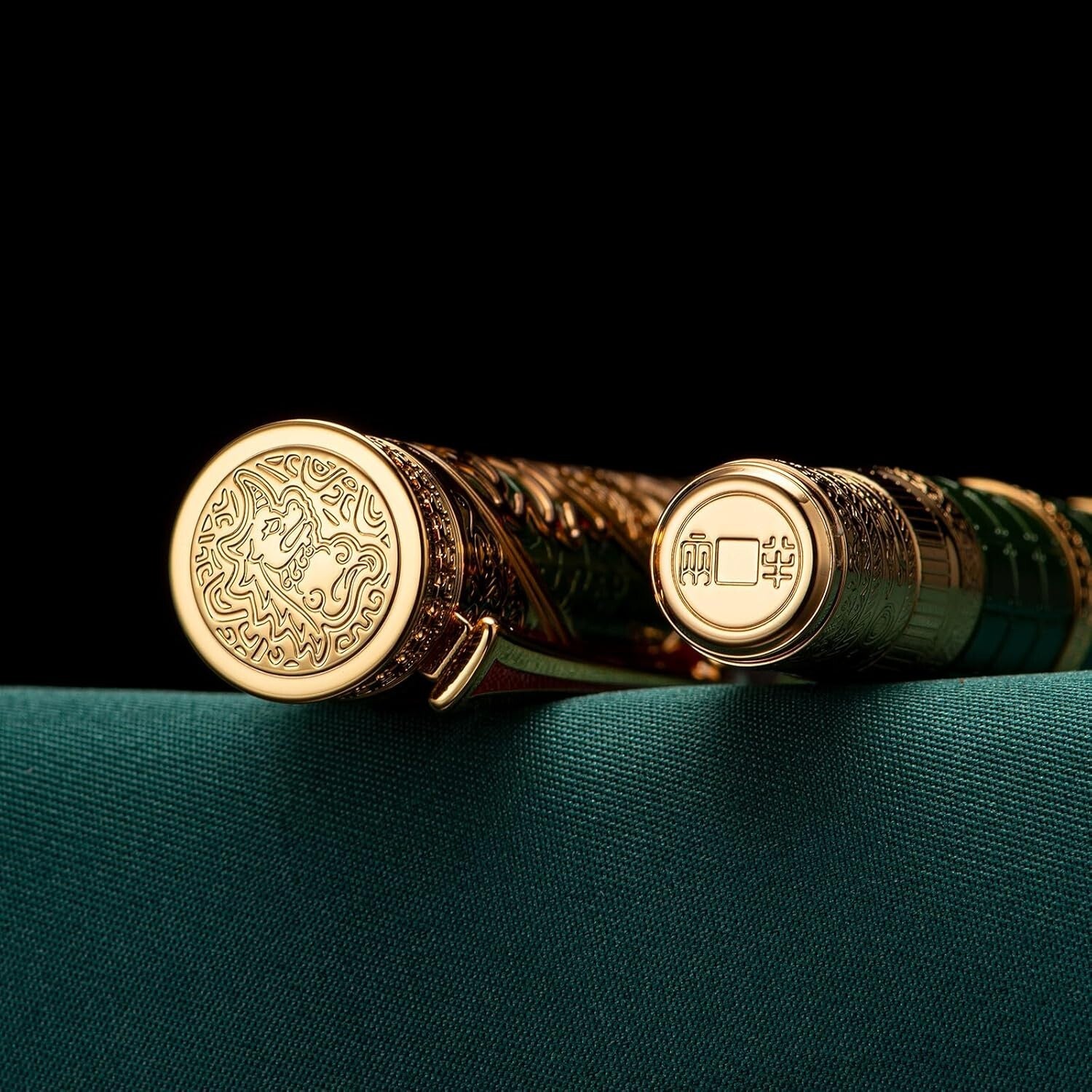 Elegant Metal Fountain Pen with Qin Dynasty Design - Fine Nib and Gift Box