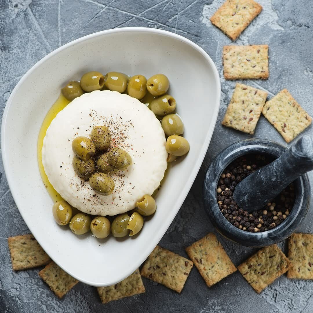 Bold Flavor Coarse Ground Black Pepper | 5-Pound Canister for Professional Use